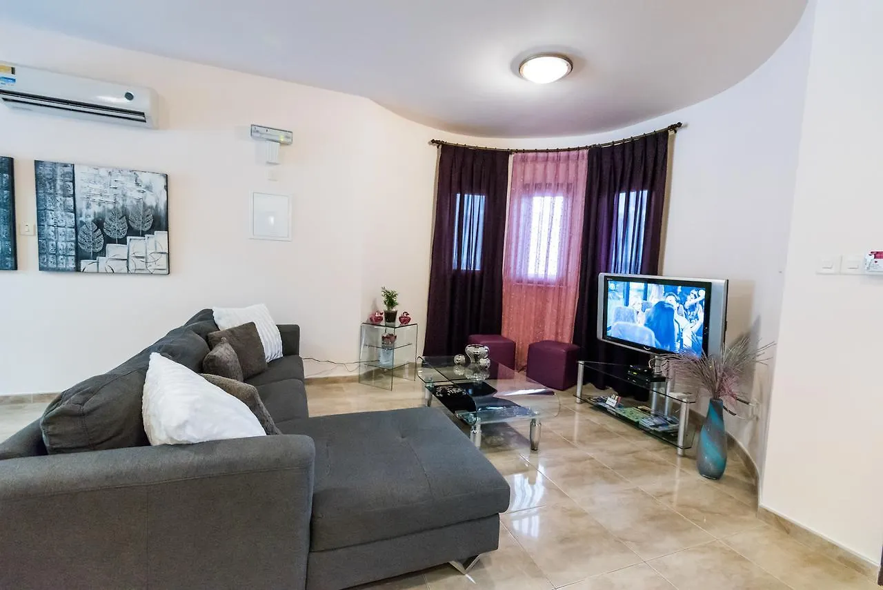 Luxury Villa Regina بروتاراس