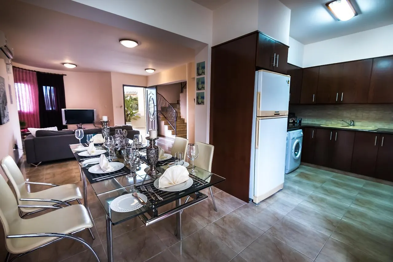 Luxury Villa Regina بروتاراس